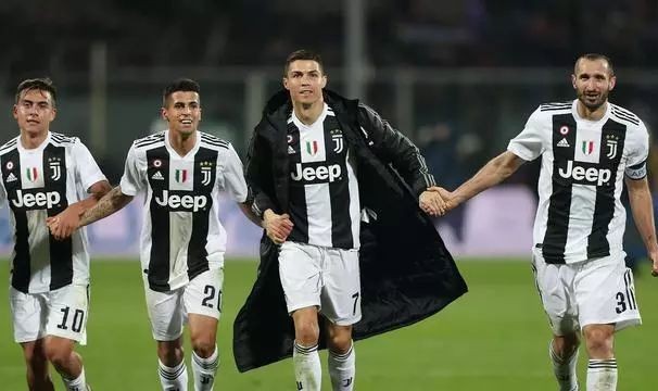  尤文图斯主场失利，争冠形势急转直下  