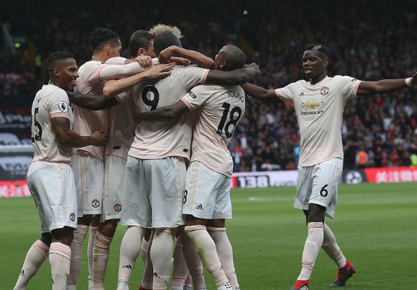  阿森纳主场憾平曼联双方门将神勇扑救保平局