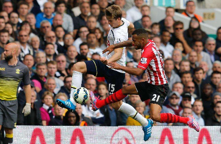  迪亚斯千里走单骑热刺惊险绝杀南安普顿取三分