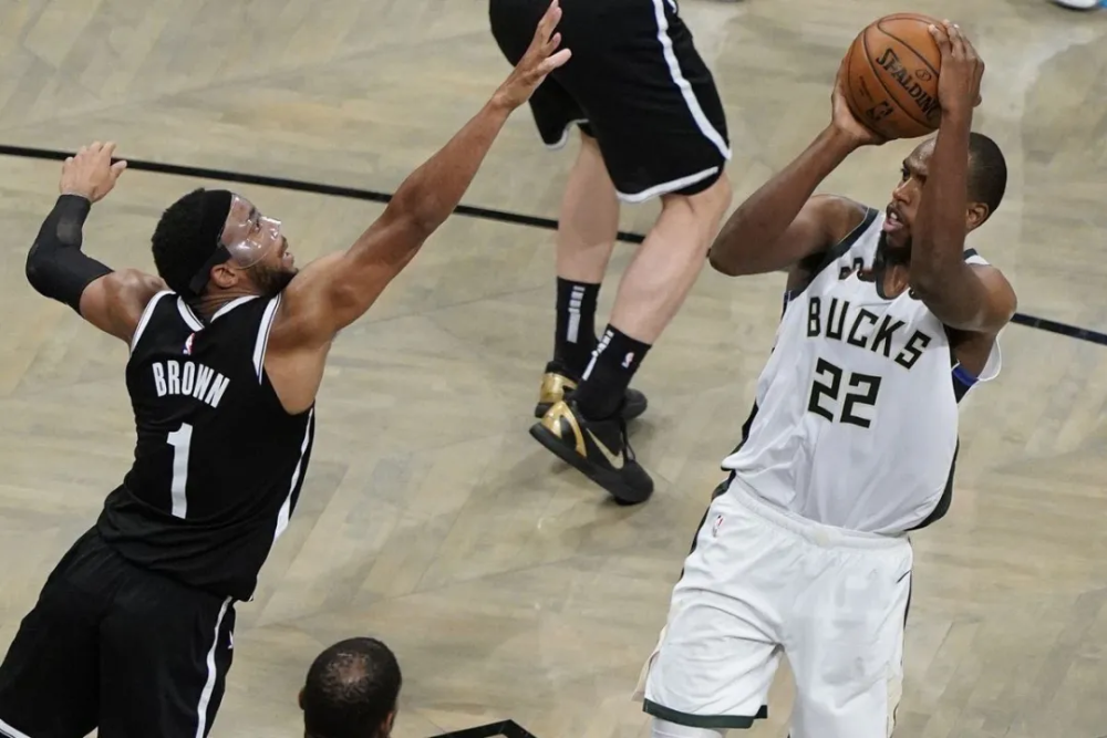  保罗关键助攻锁定胜局，太阳双杀快船显实力